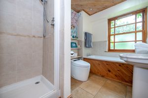 En-suite- click for photo gallery